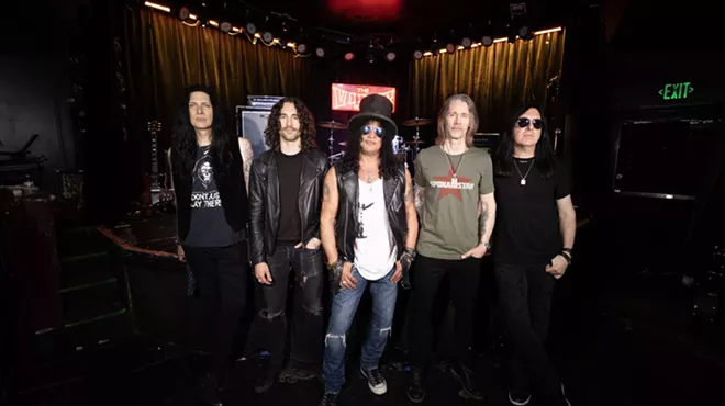 Image: Slash featuring Myles Kennedy and The Conspirators