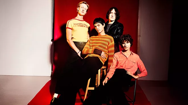 Image: Temples (21 and Over)